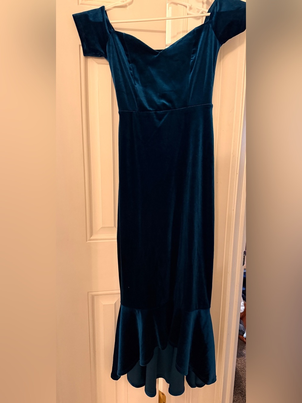 Lulu's Green Velvet Maxi Skirt